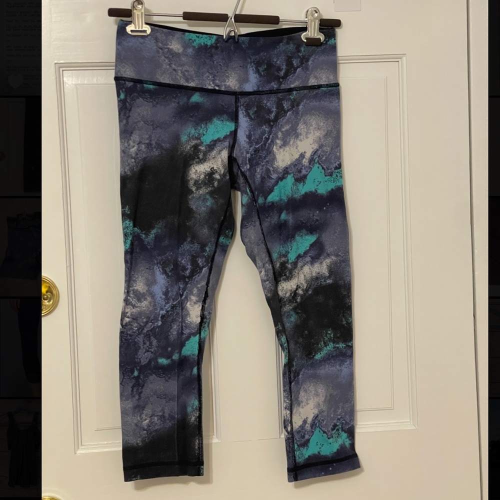 Lululemon Galaxy print S 4  Women GUC